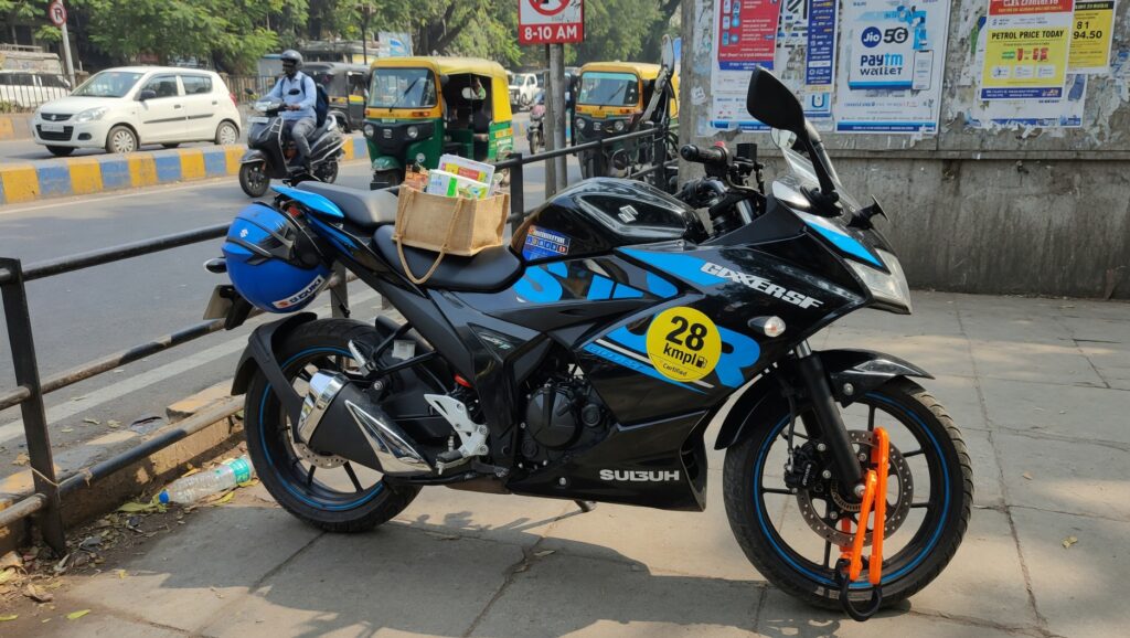 Suzuki Gixxer SF fuel-efficient commuter motorcycle